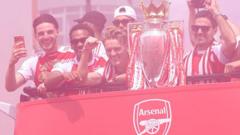 【阿仙奴封王】兵工廠 22 年首奪英超！北倫敦勝利巡遊萬人空巷，阿迪達開創「冰封」新時代