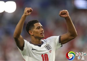 bkn-20260712091638303-0712_00882_001_01p - 實發體育 England national team player celebrating with fists raised, wearing number 10 jersey on a football pitch.
